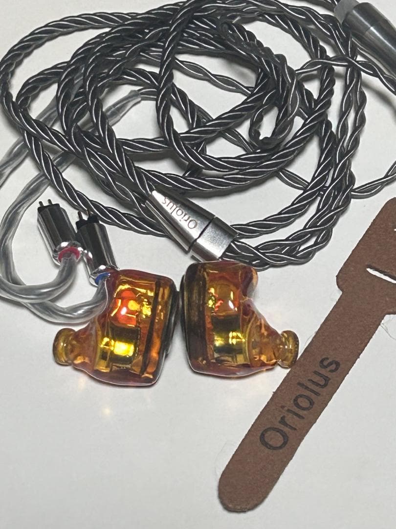 イヤホン Oriolus Isabellae