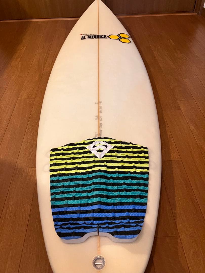 アルメリック　フレッドラブル5,9 とても綺麗な状態　手渡しのみ　ショートボード