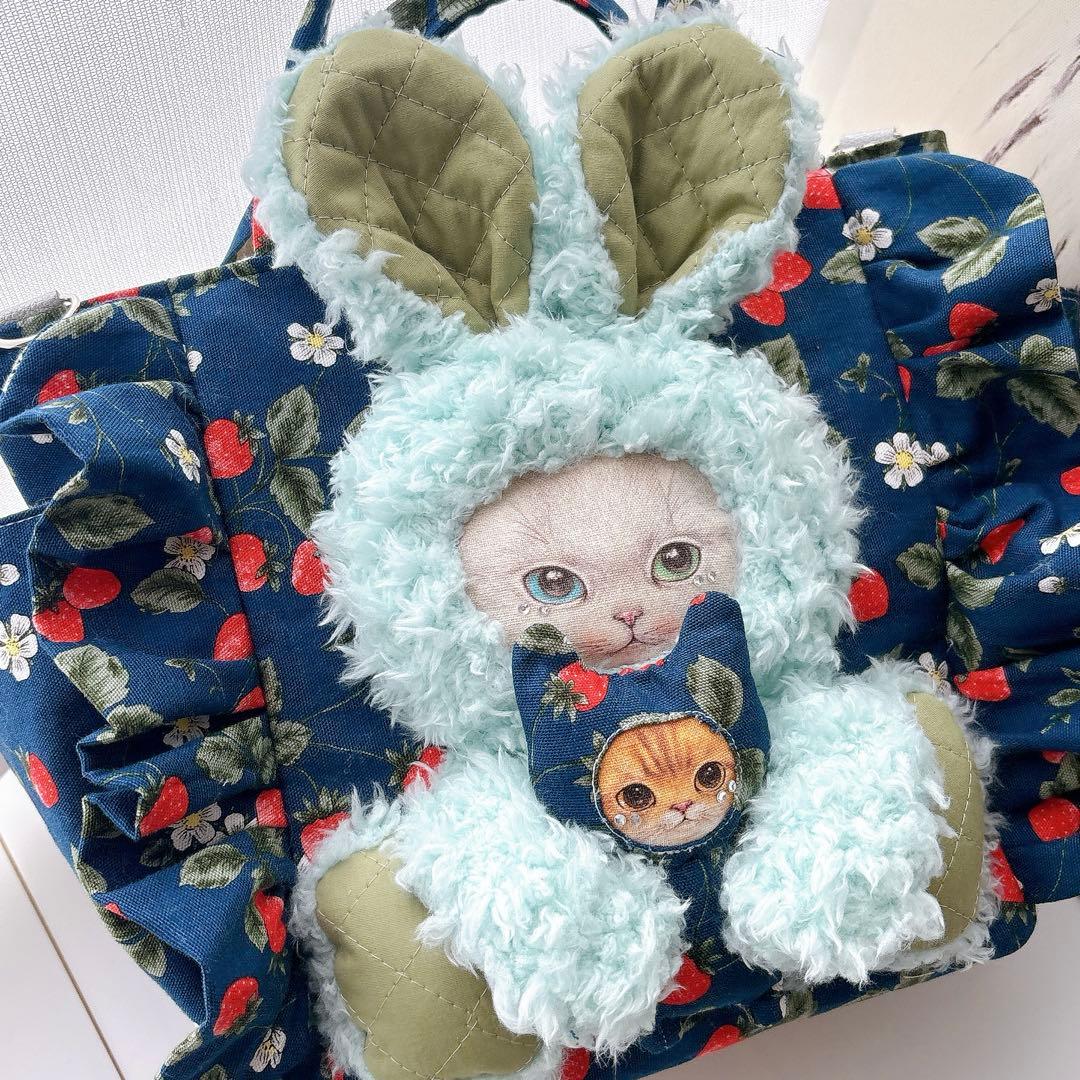 m*e様 コヤンイサムチョン　バック　ハグねこトート　オッドアイネコちゃん×コイ
