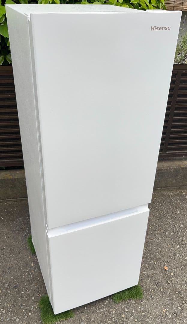 ハイセンス大型2ドア冷凍冷蔵庫175L LED照明自動霜取り機能付き2023年製