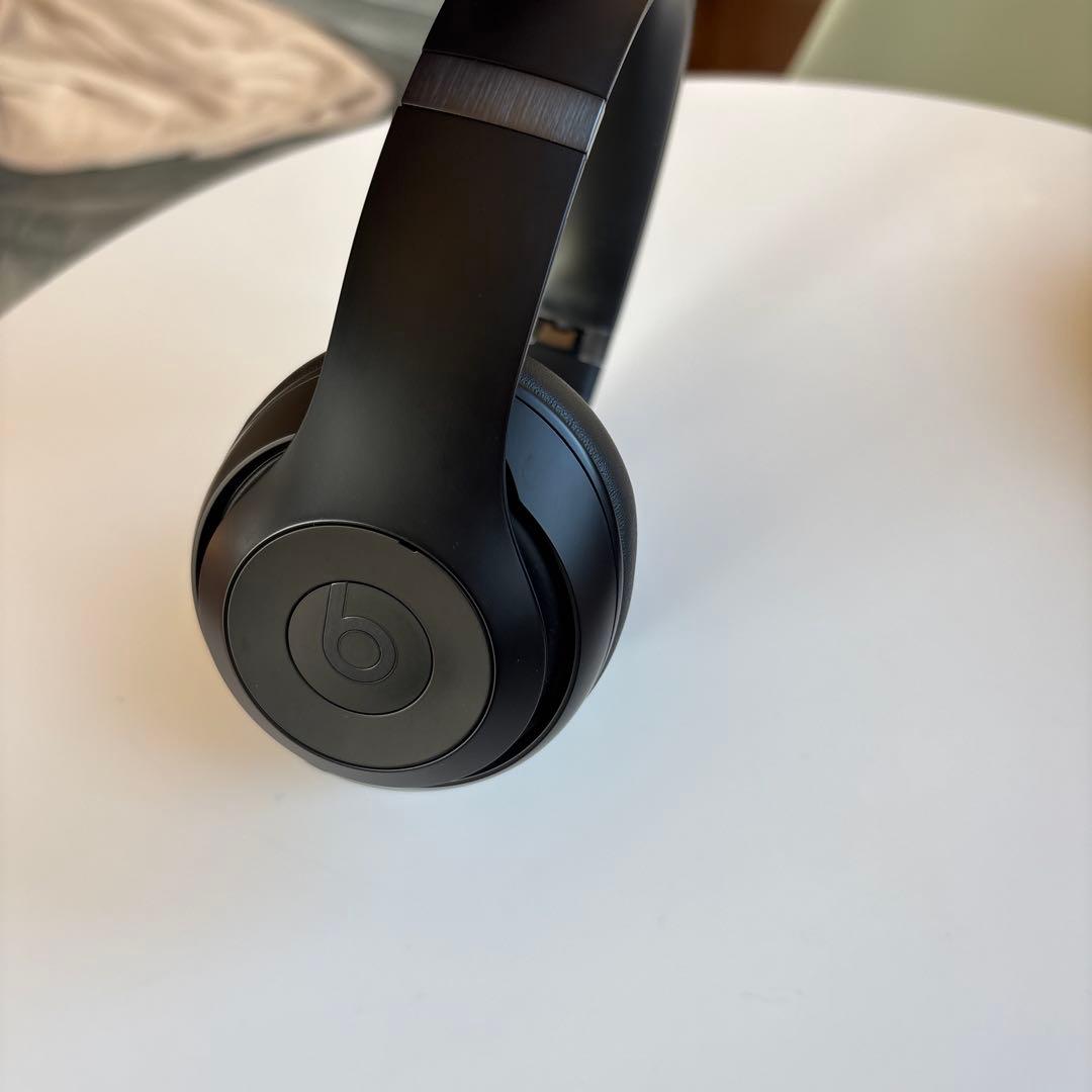 Beats ワイヤレスヘッドホン ブラック