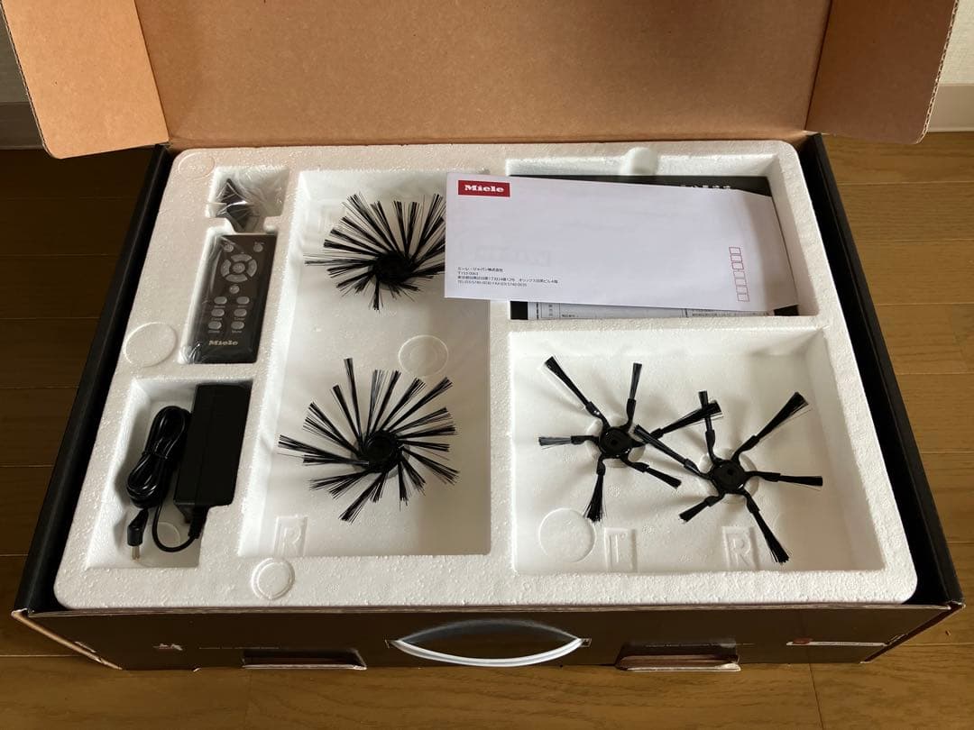 【るみるみ】Miele ロボット掃除機　Scout RX3 ブラック