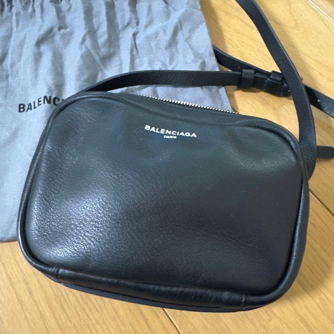 美品　BALENCIAGA バレンシアガ ショルダーバッグ 黒