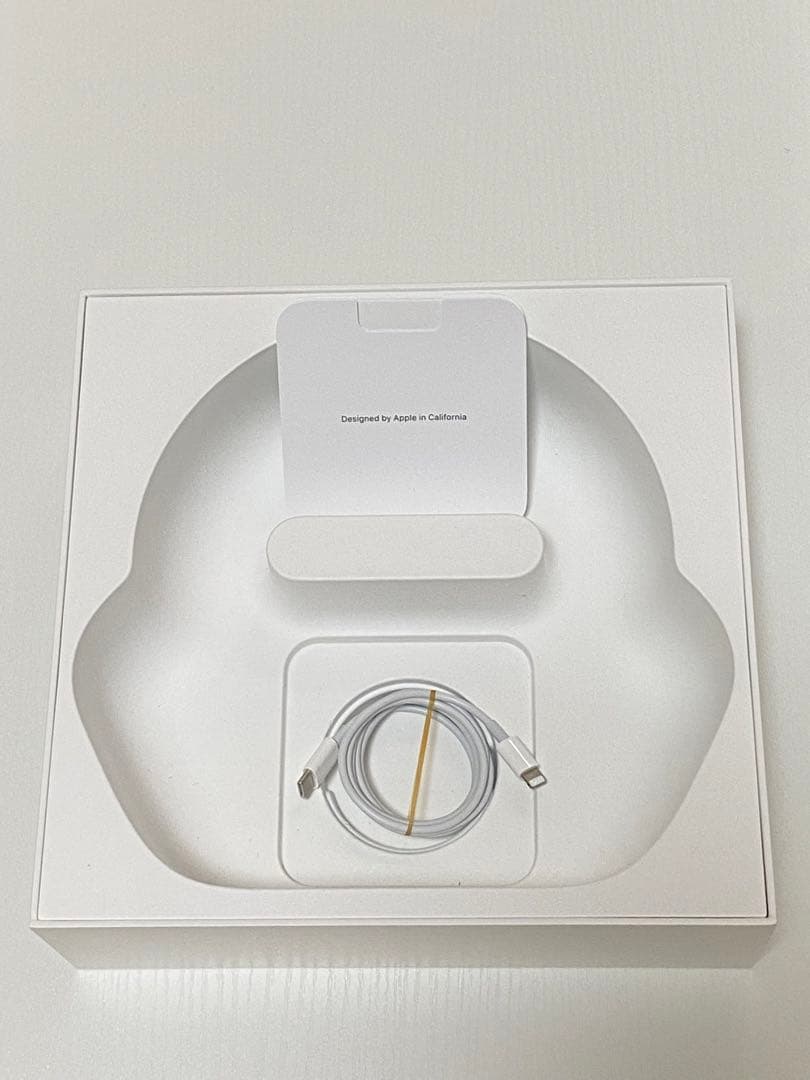 【値下げ中】AirPods Maxシルバー本体【Apple Care 期間内】