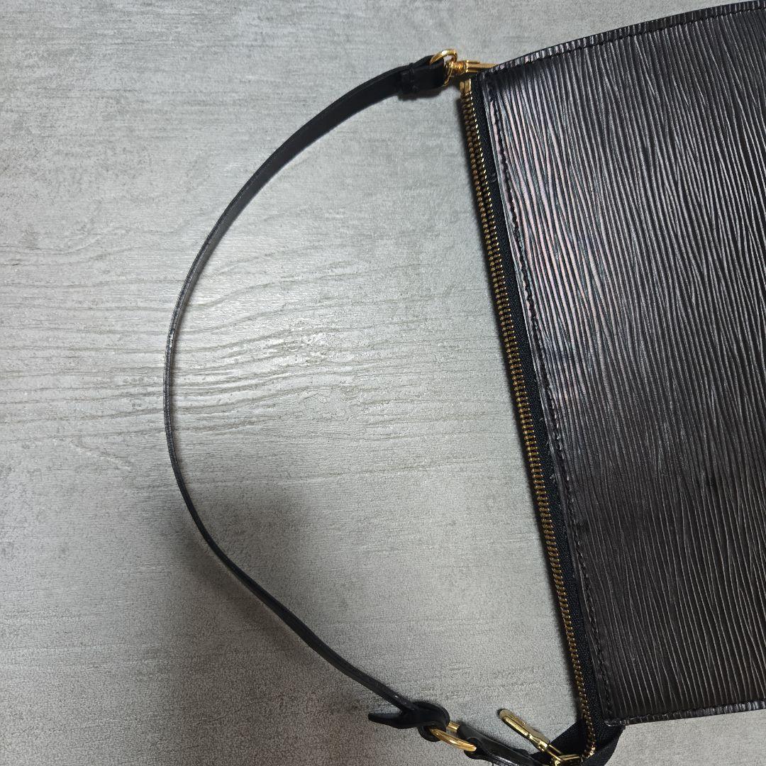 ルイヴィトン エピ ハンドバッグ ミニ ポーチ ショルダー