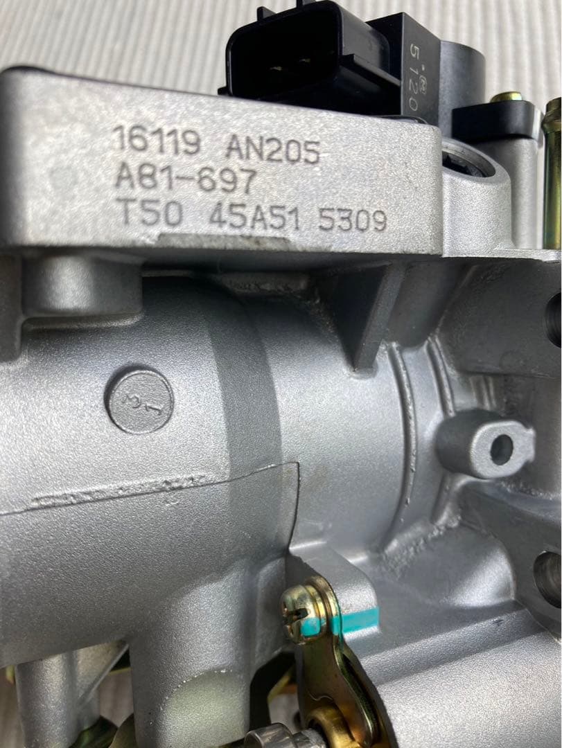 k11マーチ　スロットルチャンバー　未使用品