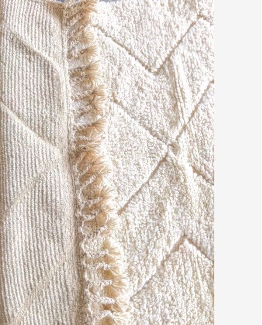 ホワイトベニワレンラグ-サイズ102×154