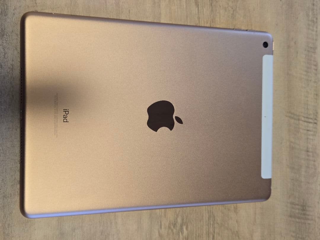 Apple iPad (第6世代) ゴールド 128GB A1954