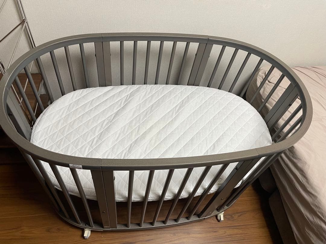 ストッケベビーベッド マットレス付き
