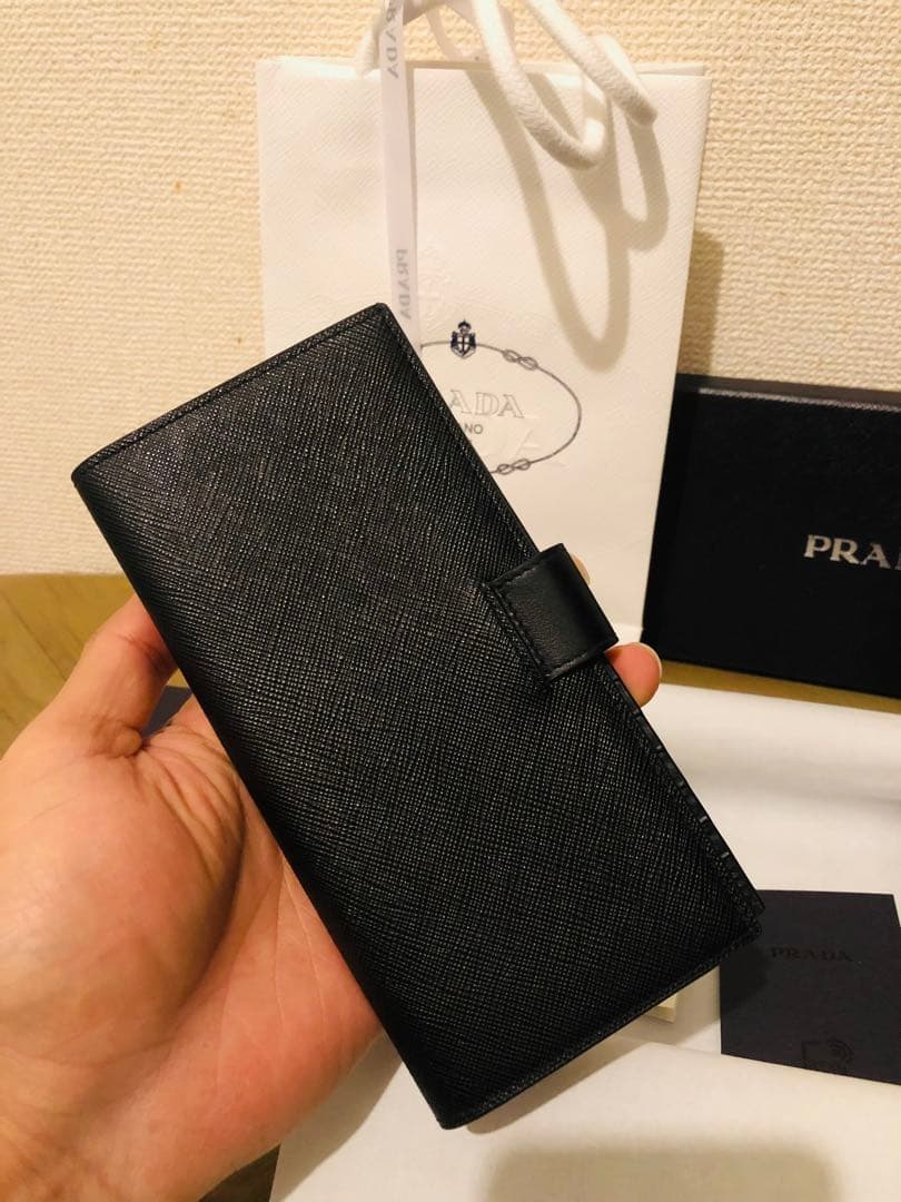 PRADA ブラック 長財布(小銭入れあり) 黒 1MV025