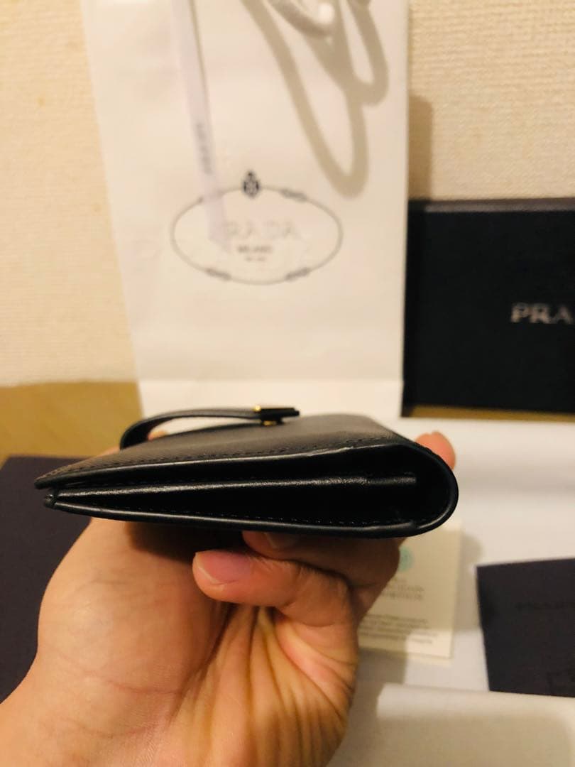 PRADA ブラック 長財布(小銭入れあり) 黒 1MV025