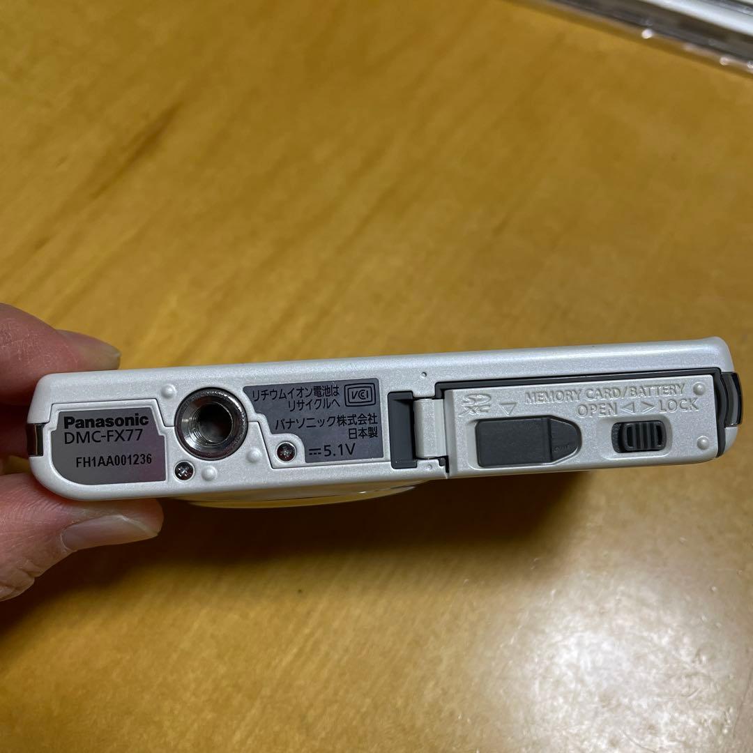 デジタルカメラ Panasonic LUMIX DCM-FX77