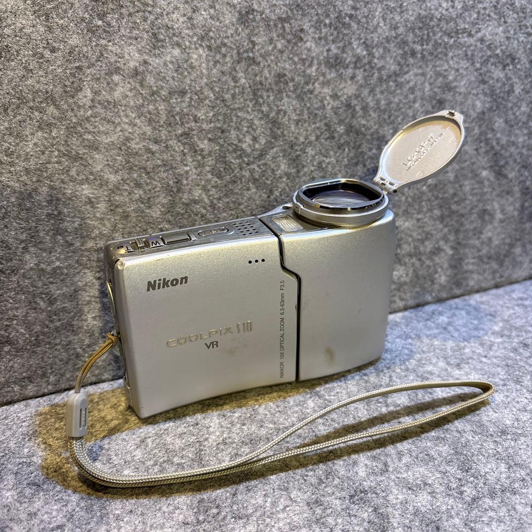 Nikon COOLPIX S10 VR シルバー