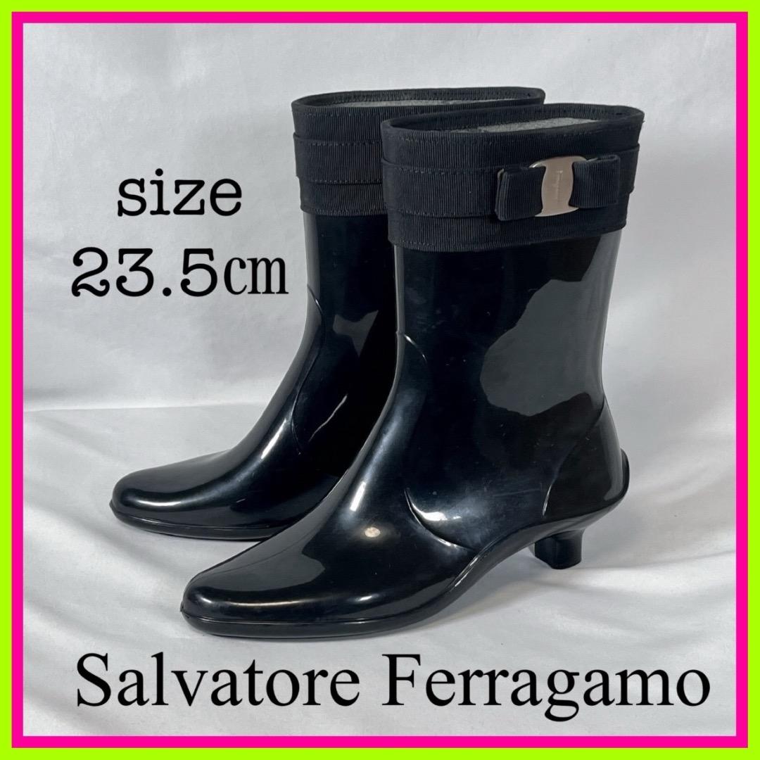 Salvatore Ferragamo ブラックレインブーツ 黒リボン付き