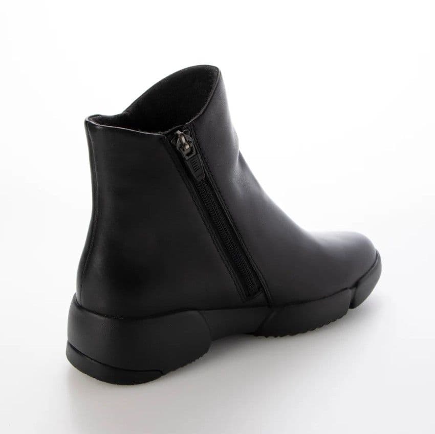 fitfit 新品 24cm◆ソフトレザーミドルブーツ（ブラック）