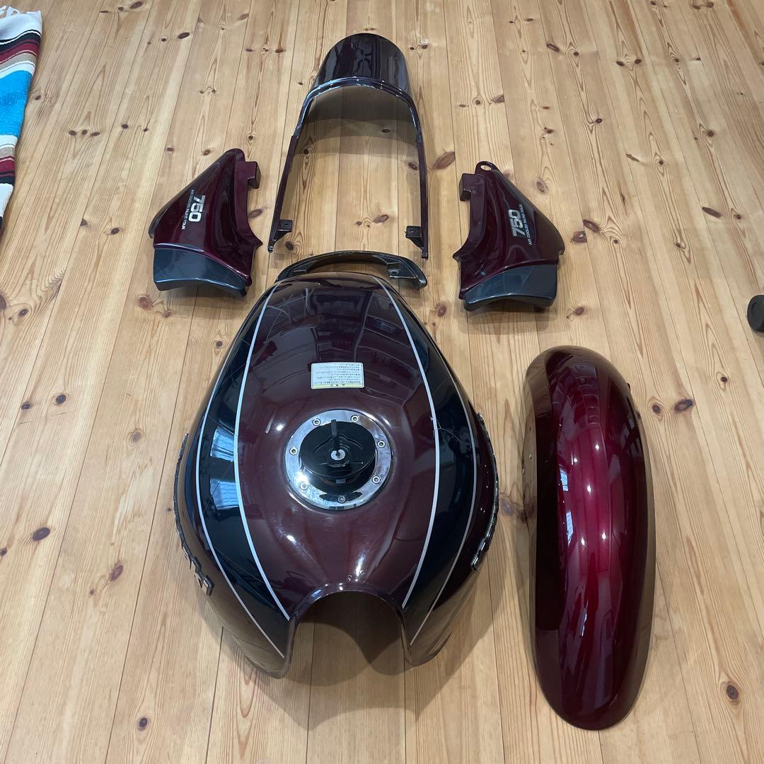 Kawasaki ゼファー750 ‼️外装タンクパーツ セット❗️