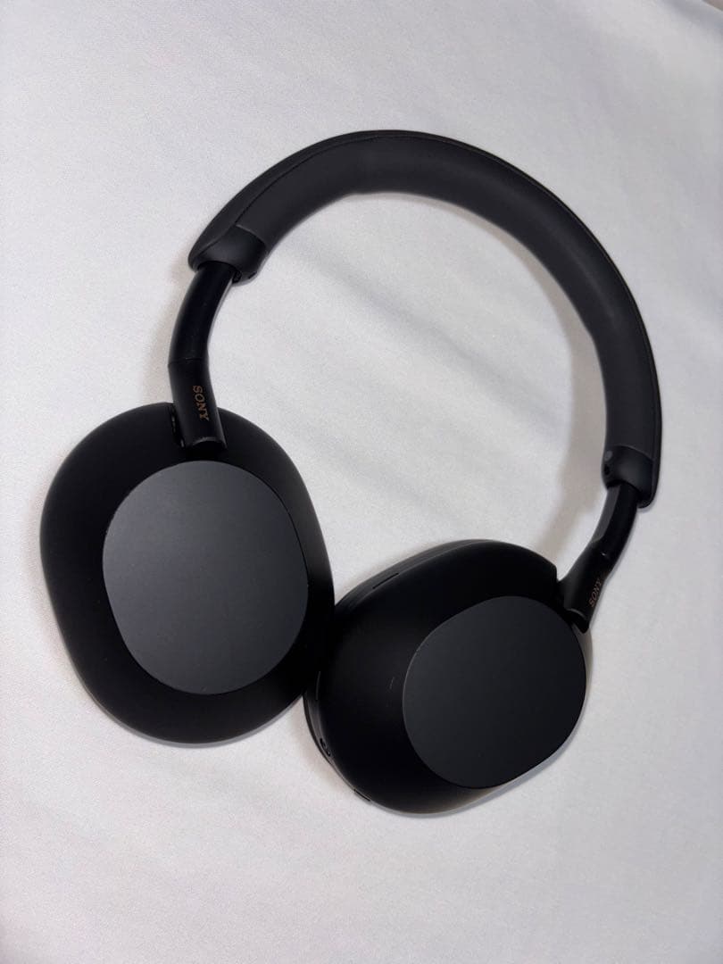 近*藤様 ソニー(SONY) ワイヤレスヘッドフォンWH-1000XM5