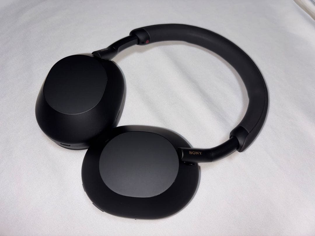 近*藤様 ソニー(SONY) ワイヤレスヘッドフォンWH-1000XM5