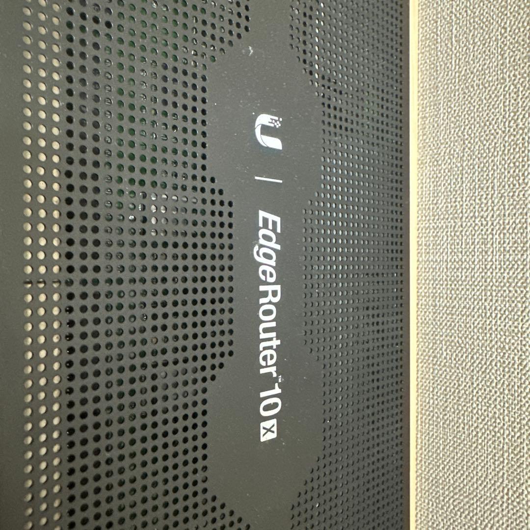 Ubiquiti 製のルーター EdgeRouter 10X ER-10X