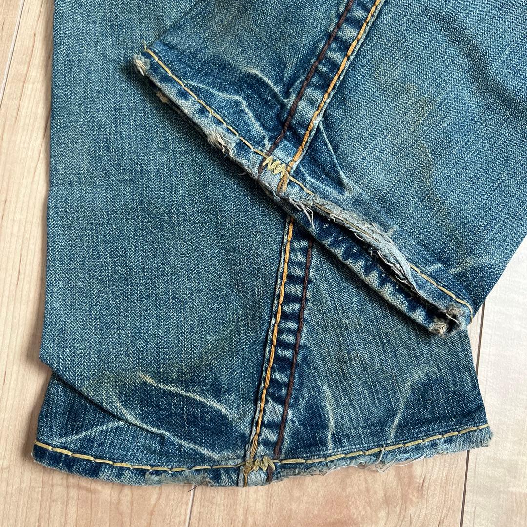 TRUERELIGION メンズ　デニムパンツ　ブーツカット　フレア