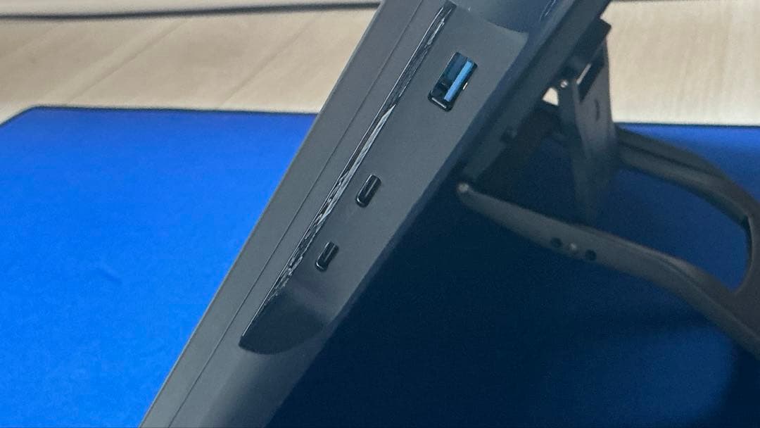 HUION Kamvas 24 plus 液タブ　液晶タブレット