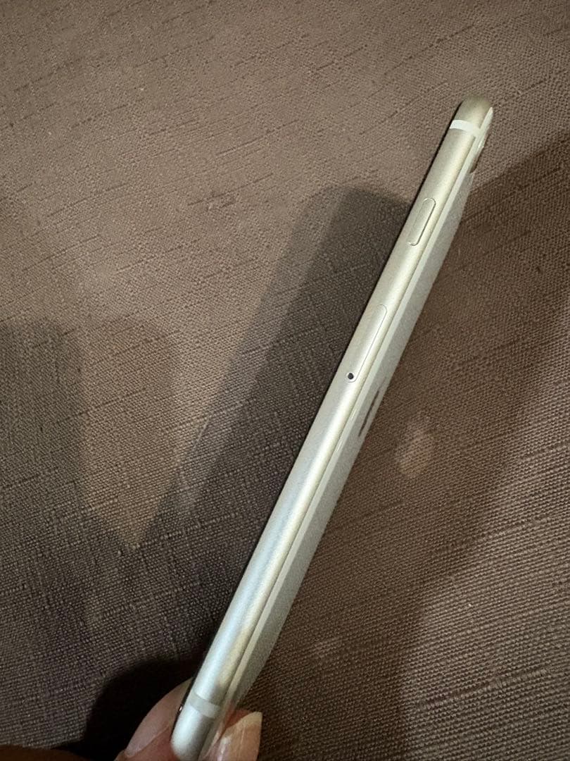 iPhone SE 第3世代 128GB スターライト SIMフリー 即発送