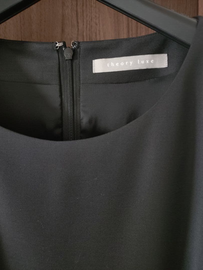theory luxe executive ワンピーススーツ　ブラック　42