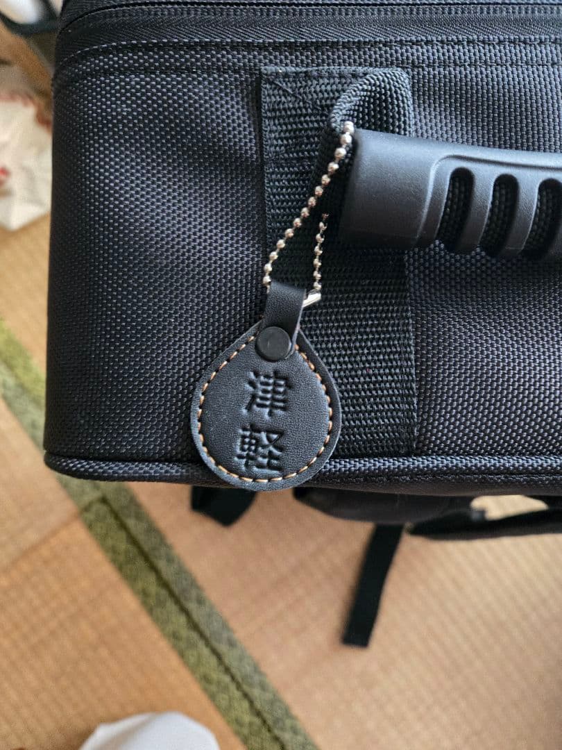 三つ折り津軽三味線ケース 黒 ベルベット内装