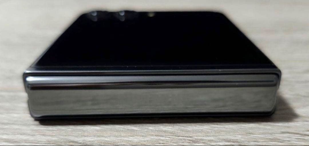 galaxy z flip5 グラファイト　本体のみ