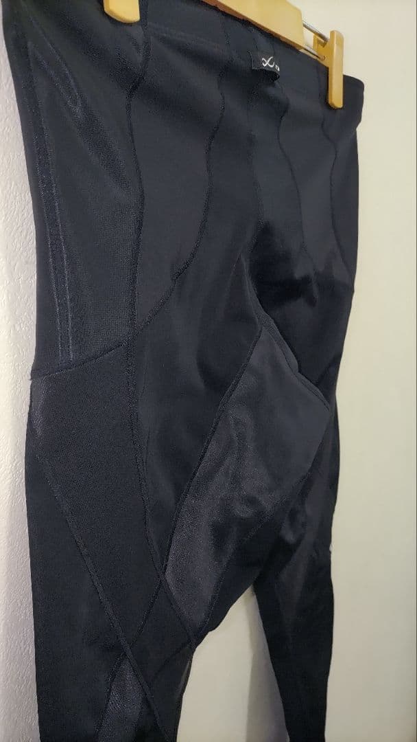 CW‐Xスポーツタイツ　GENERATOR MODEL　HZO639