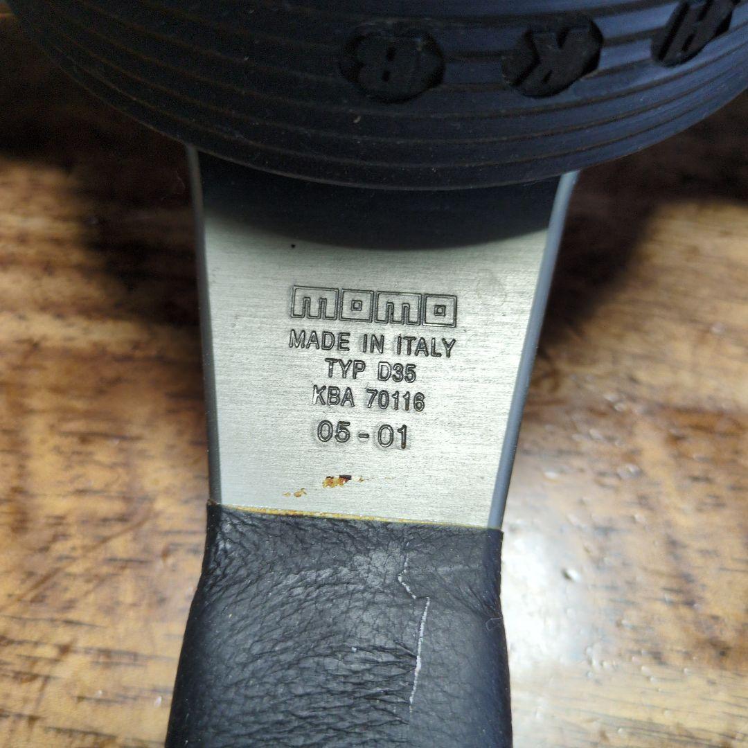 MOMO ステアリング 3スポーク ブラック/シルバー