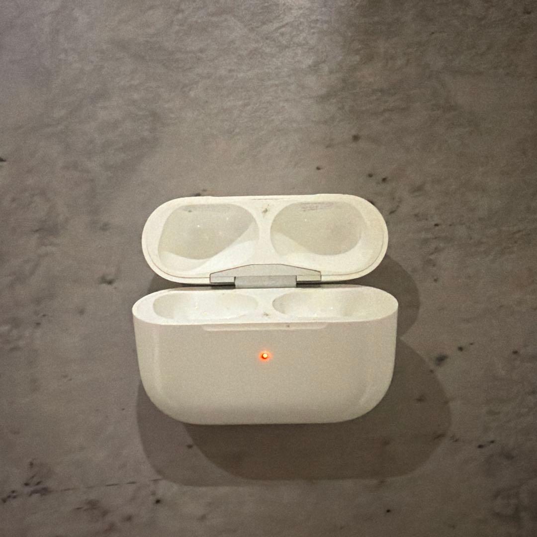 AirPodsProケースのみ