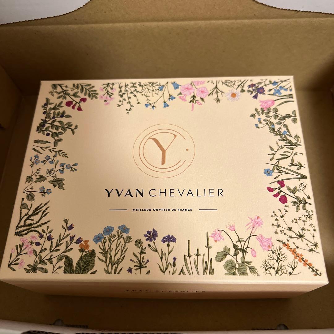 匿名配送★イヴァンシュヴァリエ　ビスキュイジャンドゥーヤ