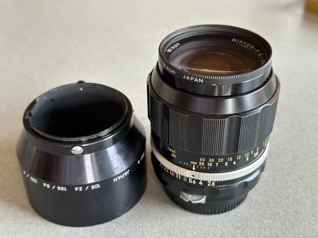 Nikon ニコン Nikkor-P.C 105mm f/2.5 レンズ、フード
