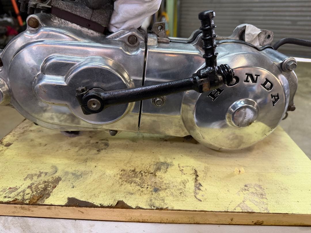 dio AF27 エンジン　シリンダーヘッドほぼ新品