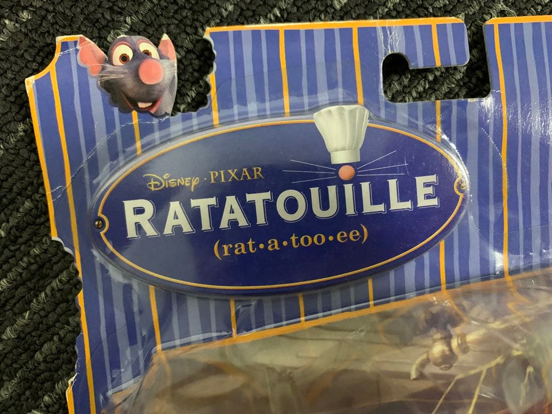 ディズニー ピクサー　レミーのおいしいレストラン　フィギュア 〈新品未開封〉C