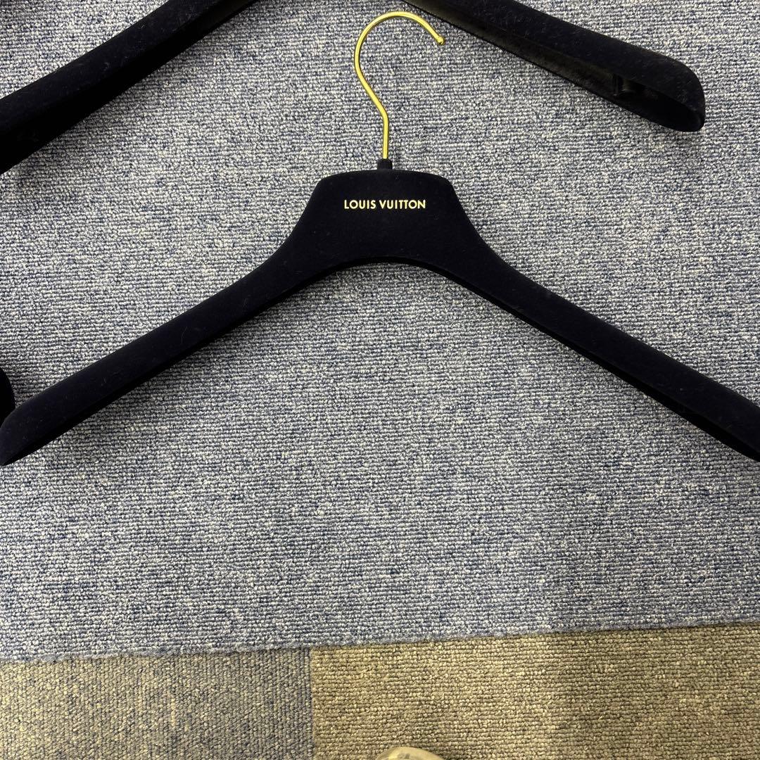 LOUIS VUITTON ベルベット衣類ハンガー 7個セット　25