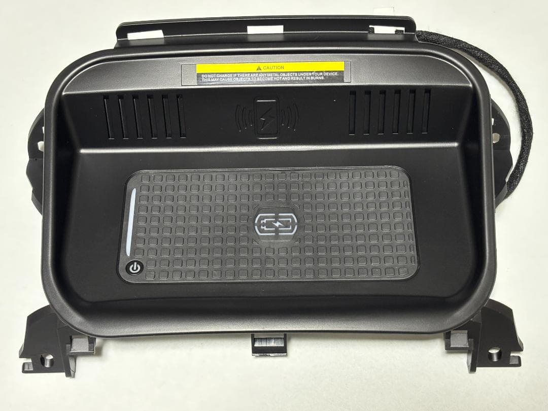 トヨタカローラ 2019~ 210系 ワイヤレス充電器 15W 新品未使用