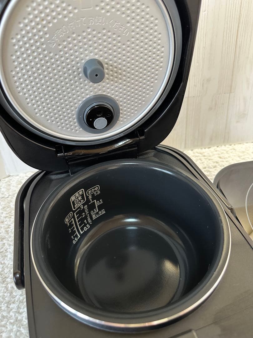 アイリスオーヤマの分離式量り炊きIHジャー炊飯器
