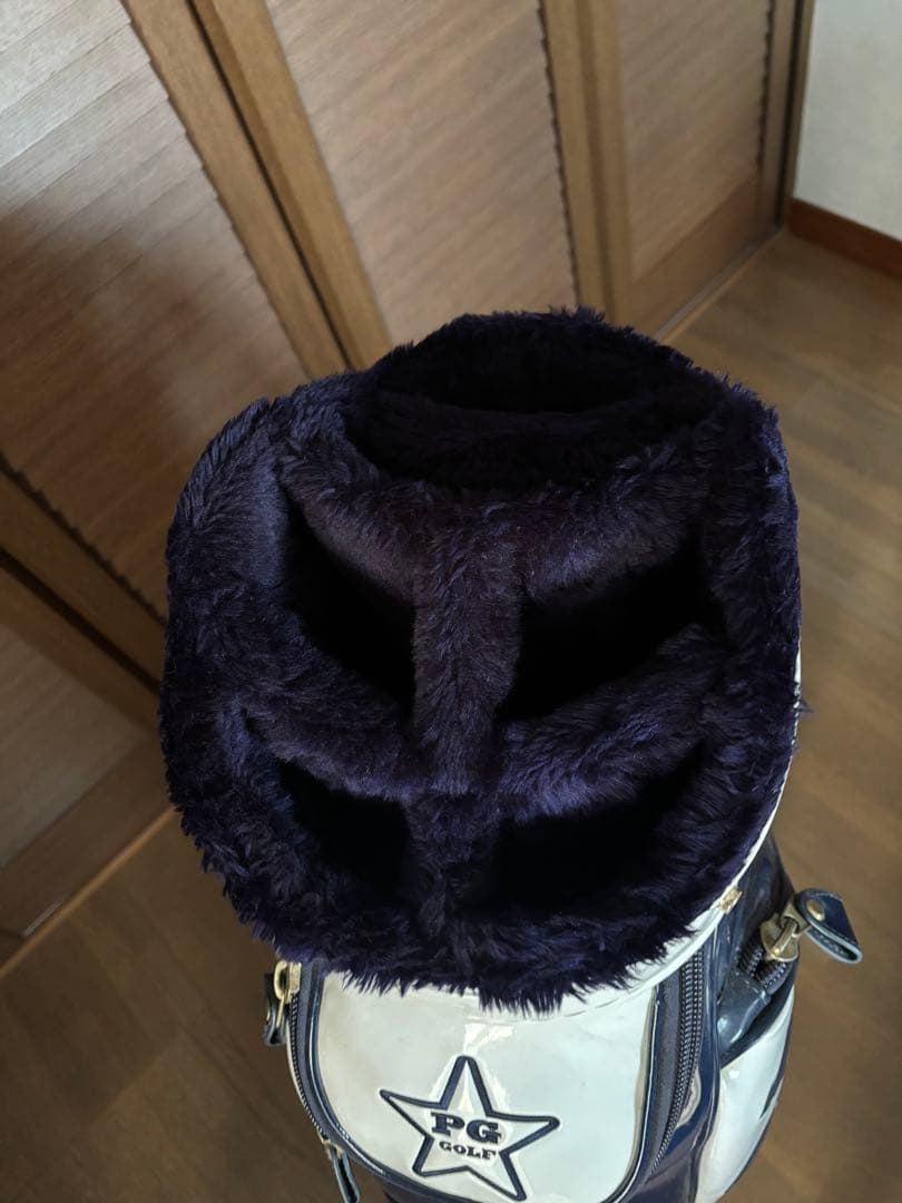 美品パーリーゲイツネイビーホワイトエナメルキャディーバック