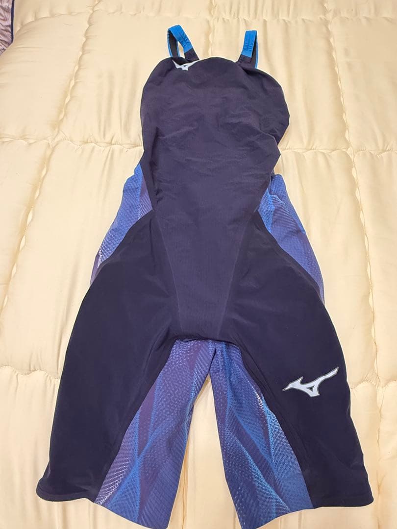 ミズノ　高速水着　競泳水着　GX SONIC V MR M