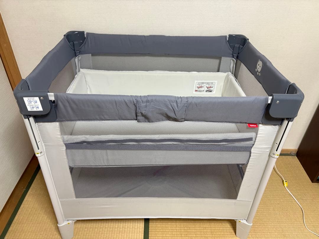 アップリカ　ココネルエアーAB　専用袋付き　グレー（別購入マットレス付）