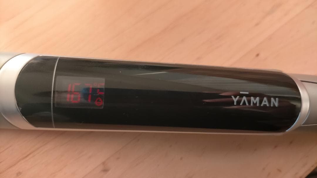 動作確認済み　ヤーマン（YAMAN)　スムースアイロンフォトイオン　 ゴールド
