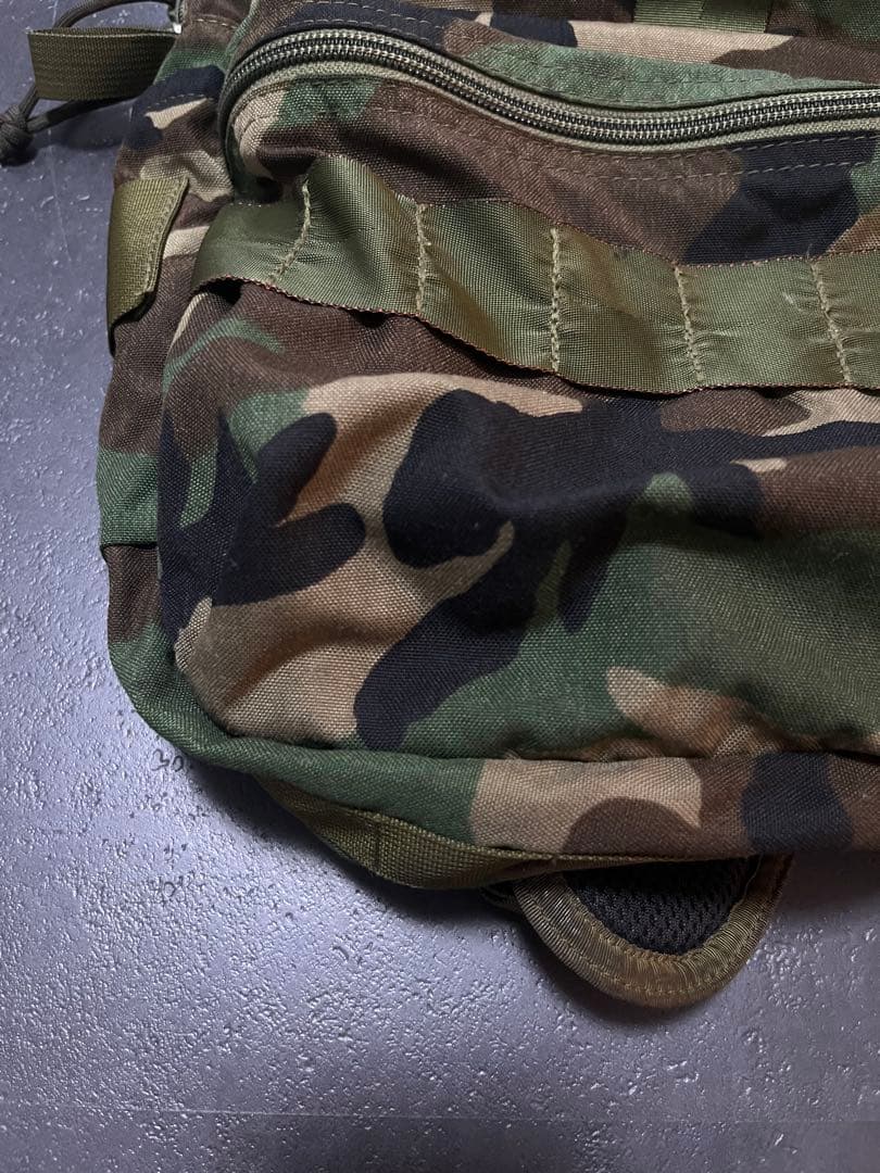 バッグ BRIEFING FLIGHT LIGHT SAC