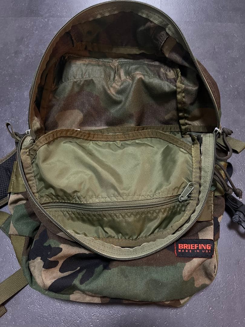 バッグ BRIEFING FLIGHT LIGHT SAC