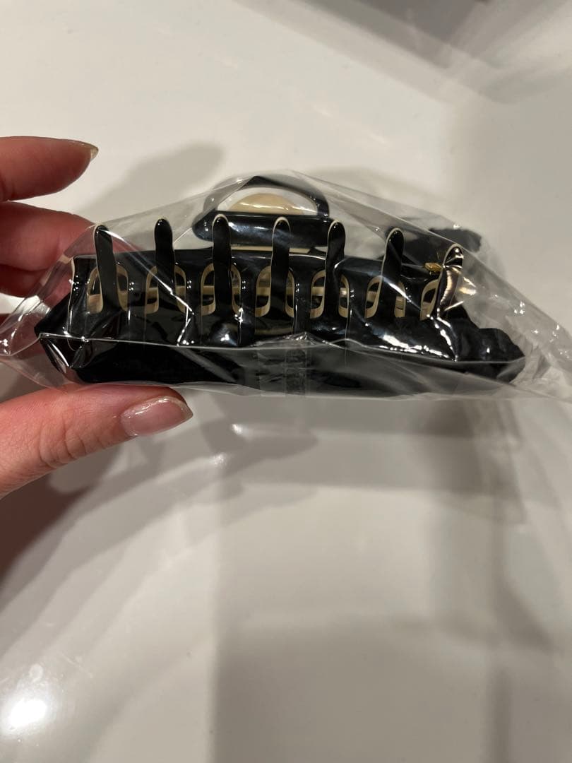 ALEXANDRE DE PARIS ヘアクリップ　ブラック