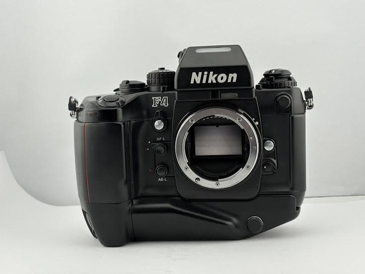 ★美品★ニコンF4S ボディ/ DP-20 / NIKON MB-21