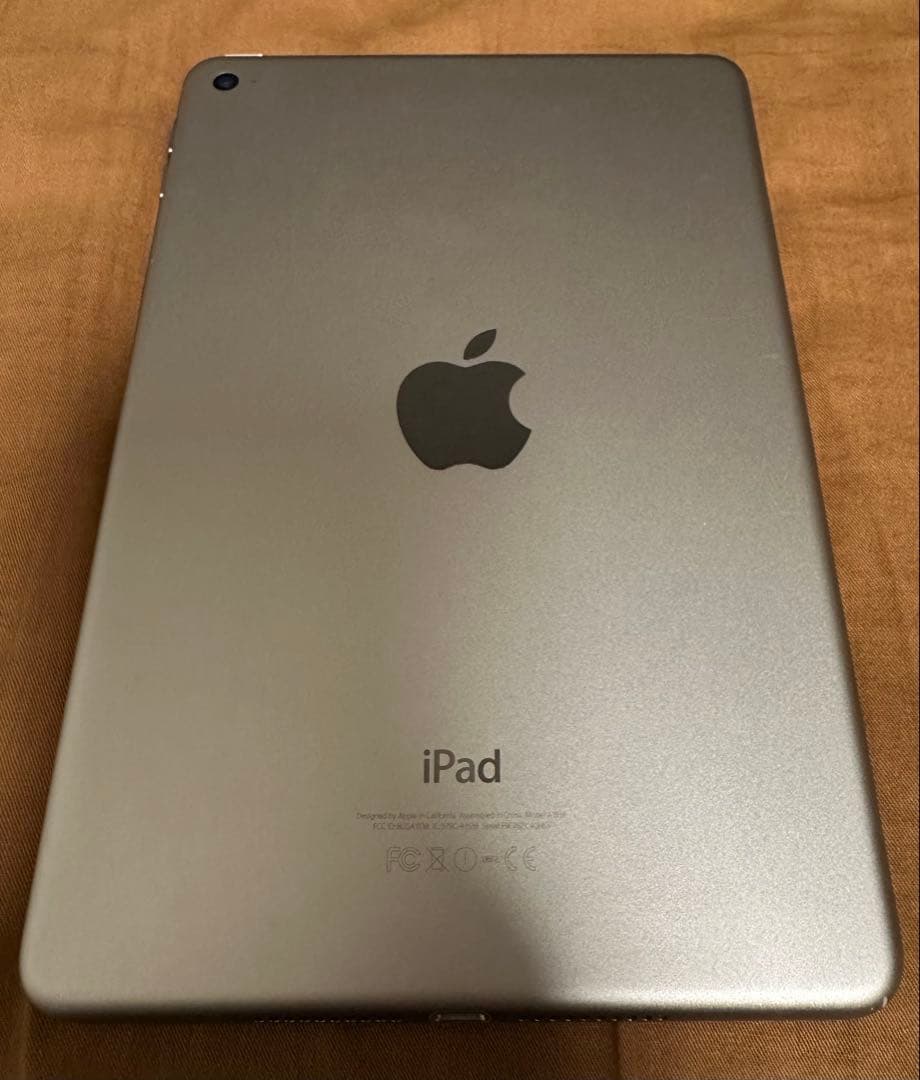Apple iPad mini 4 【128GB】 本体のみ/箱あり