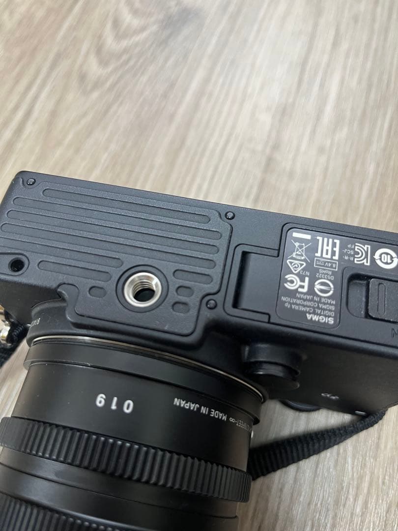 【極美品】SIGMA シグマ フルサイズミラーレス一眼カメラ fp & 45mm