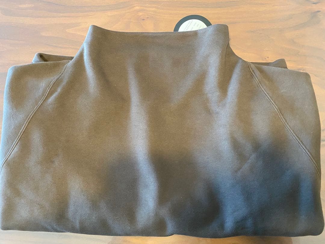 トップス cogthebigsmoke BOTTLE NECK SWEATSHIRT